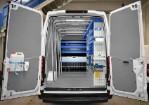 01_Equipamiento Syncro en Daily Iveco para instaladores de ventanas y puertas