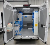 01_Equipamiento taller móvil en Boxer L2 H2 para mantenimiento vehículos en obra