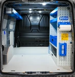 01_Ford Custom para limpieza de paneles solares (1)
