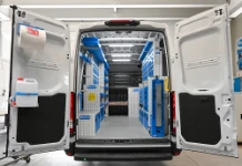 01_Iveco Daily L3 H2 con muebles, accesorios y revestimientos Syncro para electricista