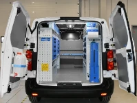 01_Opel Vivaro equipado por Syncro para máquinas agrícolas