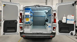 01_Renault Trafic L2  equipado por Syncro para cristalerías