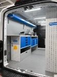 02_Amplio banco de trabajo equipado por Syncro en Transit L2 H2