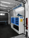 03_Banco de trabajo con abrazadera metálica, cajones metálicos, luces de led y contenedores transparentes para Boxer