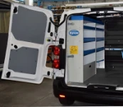 03_Cajones de plástico a bordo de Expert para obras hidráulicas y de termo-climatización.