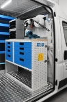 04_Banco de trabajo en madera con abrazadera metálica para Ducato para autoreparaciones
