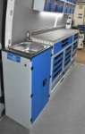 04_Kit lavabo de servicio al lado de la superficie de trabajo en el Daily