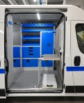 04_Mesita a medida y plataforma porta generador en Boxer by Syncro
