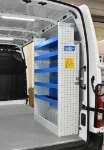 04_Pared derecha de Renault Master L2H2 con estantes