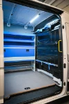 04_Separador de carga MAN TGE con barra Syncroblock y sistema de fijación de carga 