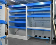 04_Sujetamaletines con correa y ganchos en Ducato