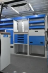 05_Banco de trabajo con tomas de corriente para laboratorio en el Daily