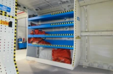 05_Pared izquierda furgoneta con deformación post crash test 2023