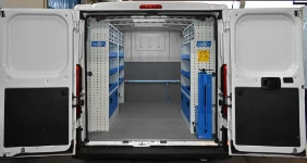 10_Fiat Ducato con mobiliario Syncro Ultra por ambos lados