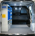 11_Equipamiento Custom l1 h1 para termohidráulico, una sola pared amueblada (2)