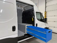 Cajonera con cajones largos