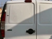 Carrocería dañada del Fiat Doblo