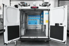 Citroen Jumper con muebles en el receptáculo y portaescalera en el techo