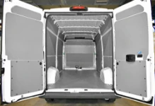 Compartimento de carga con revestimiento y plataforma del Citroen Jumper
