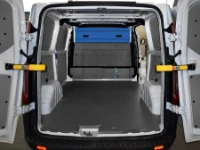 Custom equipado con estante en el fondo, sólo parte alta.