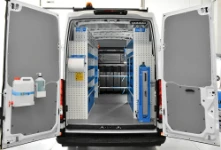 Daily Iveco transformado en taller móvil con EcoFlow por Syncro System