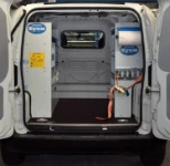 El receptáculo de carga equipado del Fiorino