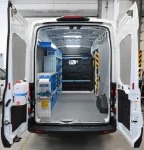 Equipamiento del Ford Transit con estantería, equipamientos y accesorios