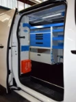 Equipamiento para Jumpy visto desde la puerta lateral