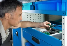 Estantería con separadores en aluminio