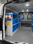 Estantería del Transporter con baldas, compartimentos y cajones