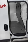 Fiorino con revestimiento interior de madera y chapa