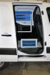 Berlingo Citroen con rivestimento interno in legno e lamiera