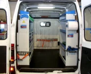 Vista d'insieme dell'allestimento Syncro Ultra nel vano di carico del NV250