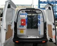 Furgoneta Courier equipado