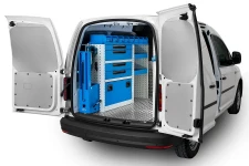 Furgoneta pequeña equipada con sistema Syncro Ultra