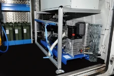 Generador de 380 V 6,2 Kva y compresor 830 litros/minuto