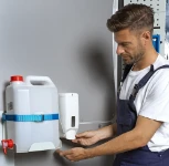 Kit de limpieza con bidón y jabonera