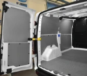 Lado izquierdo con protecciones para Custom