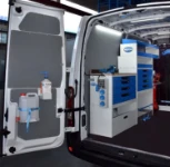 Lado izquierdo taller móvil en Master