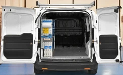 Mercedes Sprinter con pianale e rivestimenti interni Syncro System