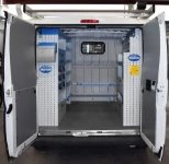 Mercedes Sprinter con pianale e rivestimenti interni Syncro System