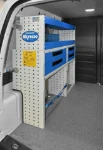 Mueble con sujeta maletines cajones estanterías en Caddy