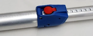 Palos telescópicos para bloquear la carga