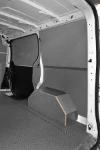 Pannellatura in lamiera preverniciata e rivestimenti in legno marmato per Jumpy