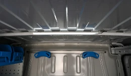 Plafón LED de bajo consumo para furgoneta encendida