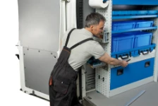 Porta abrazadera extraíble