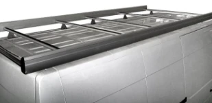 Portatodo con parapetos y rodillo posterior para Master