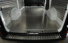 Protecciones y paneles laterales en aluminio para Crafter