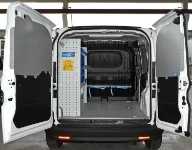 01_Doblò Fiat amueblado por Syncro para instalación de electrodomésticos empotrados