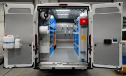 01_Fiat Ducato L2H2 equipado por Syncro para mantenimiento de carros elevadores